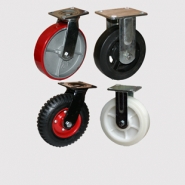 Большегрузная серия колесных опор: полиуретановый контактный слой, литая черная резина, нейлоновый контактный слой, литая протекторная резина.